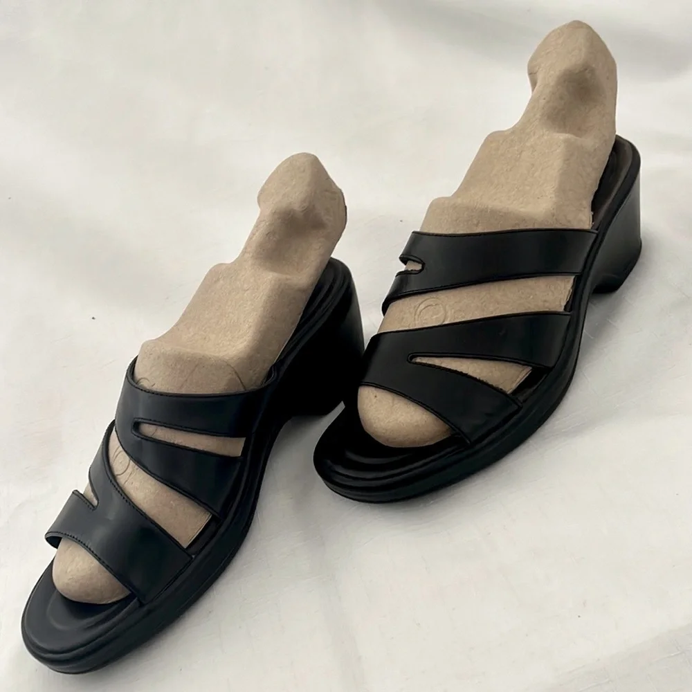Dansko / Wedge / Leather Slip~On Sandals - Picture 2 of 13
